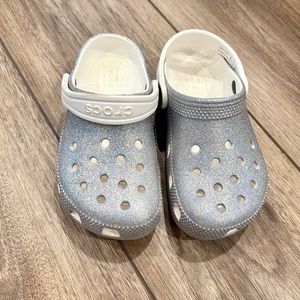 Crocks for girls size 11